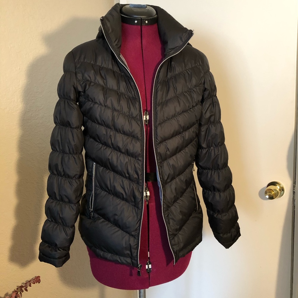 Kenneth Cole jacket size small black.